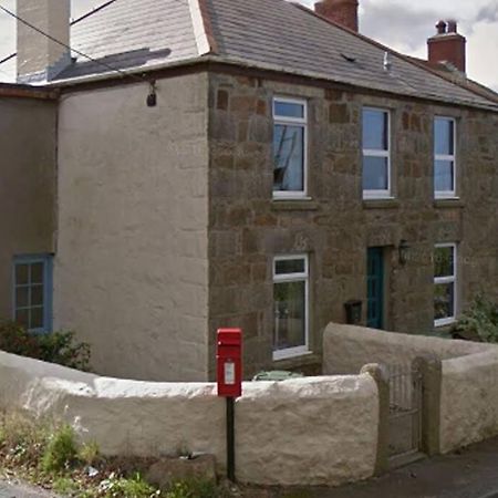 Cosy 2-Bedroom Family Cottage Centrally Located. Leedstown Exterior foto